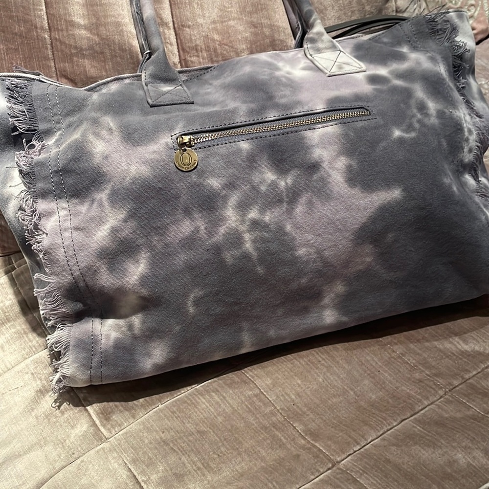 URBAN ORIGINALS Tie Dye Overnight Tote NWTS